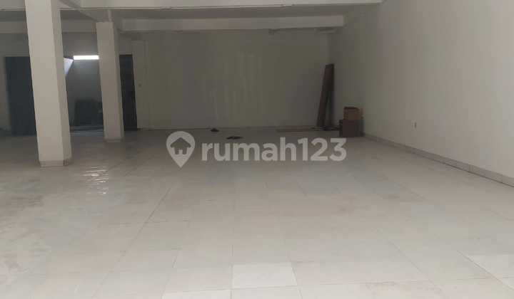 Dijual Bangunan komersial di Kebayoran Baru 1