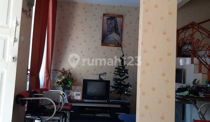 For Sale House in Taman Palem Lestari, West Jakarta 2