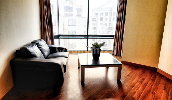 Disewakan 3 BR Kondominium Taman Anggrek 2