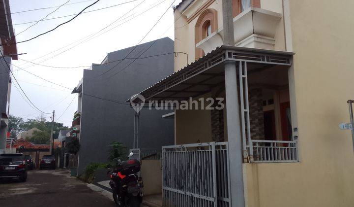 Rumah Cluster 2 Lantai, Jalan Besar 2 Mobil, Cantik, Nyaman Aman, Dan  Keamanan 24 Jam Di Kp. Tengah Kramat Jati, 7 Menit Ke Toll TB Simatupang 1