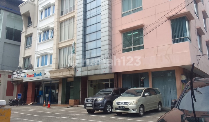 Dua Ruko Gandeng 4 Lantai Hoek Di Lokasi Strategis Komersil Jl. Dr. Saharjo, Tebet 2