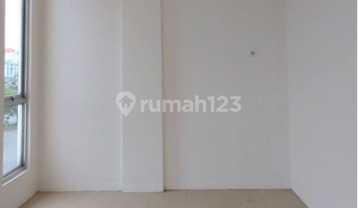 Good 3-Story Strategic Shop House, In Harapan Indah Business Area, Bekasi