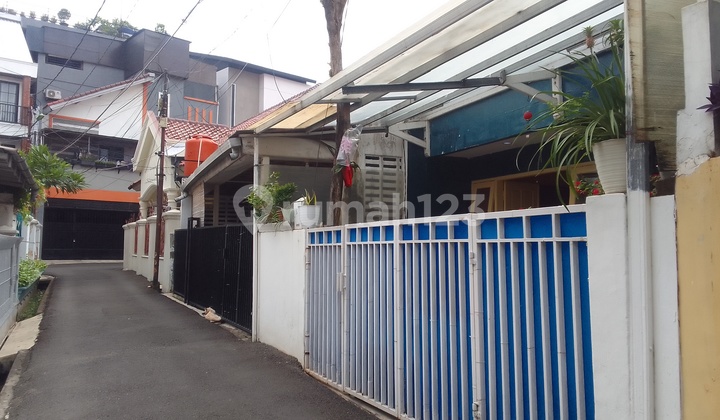 Rumah Cantik 2 Lantai Terawat Baik Di Tebet Barat 5 Menit Jalan Kaki Ke Pasar Barat Dan Eco Park Tebet