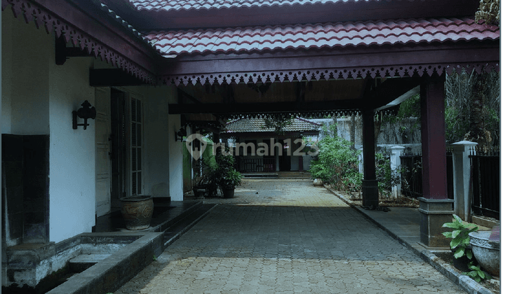 Rumah Mewah 2 Lantai Di Lahan Luas 1096 m2 Di Loka Indah Pancoran, Strategis 15 Menit Ke Jl, MT Haryono Dan Dijual 30% Di bawah NJOP 2