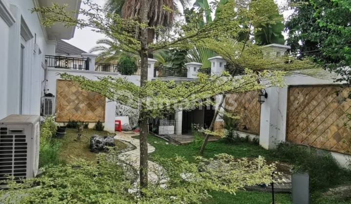 Luxury Corner House Hoek Fontainebleau Golf BSD 544m 5+2BR with Swimming Pool