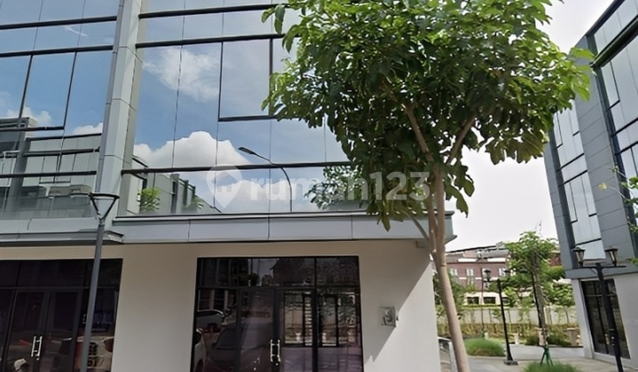 Rare Find! Osaka Shop House PIK 2 Corner 5x15 Two-Faced Lake View