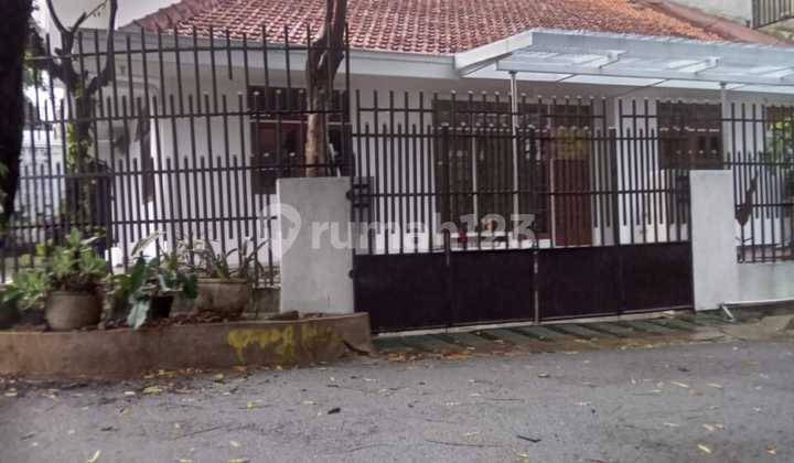 Rumah Terawat Cikutra Dekat Widyatama 2