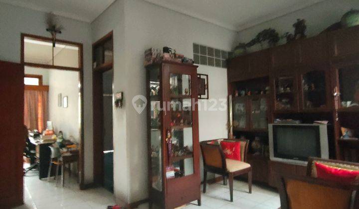 Rumah Terawat Sayap Pajajaran Dekat Bandara Bandung