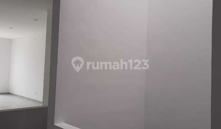 RUKO BARU DI PURNAWARMAN DAGO RIAU BANDUNG 2