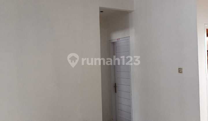 Ready-to-Occupy House Near Batununggal, Bandung 2