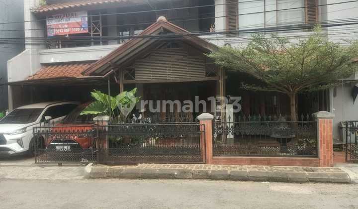 Old House in Antapani Well-Maintained 2