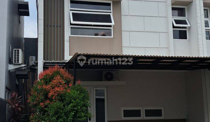 Rumah 3 Lantai Hadap Timur Siap Huni 1