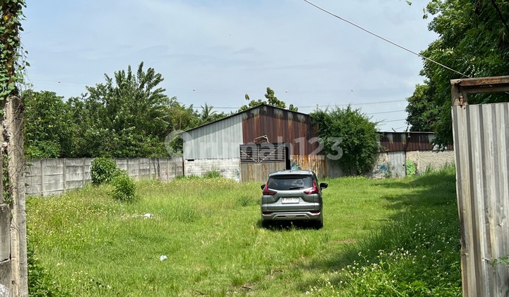 Cheap Large Land 2028 Sq M, Strategic Location, Suitable for Workshop Cheap Large Land 2028 Sq M, Strategic Location, Suitable for Workshop