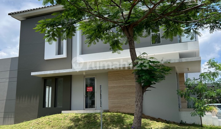 Pik Golf Island. Corner. Beautiful View. Spacious Parking. Pik Golf Island. Corner. Beautiful View. Spacious Parking.