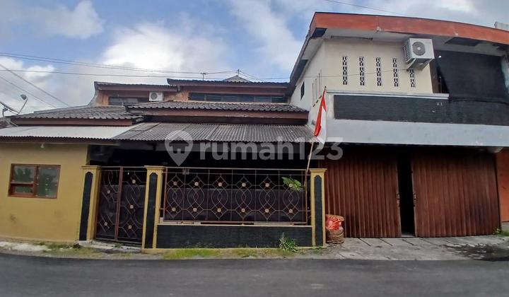 Rumah 2 Lantai di Maguwoharjo 1 Km Gerbang Tol Solo- Yogyakarta Rumah 2 Lantai di Maguwoharjo 1 Km Gerbang Tol Solo- Yogyakarta