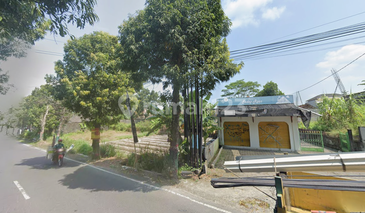 Land and Commercial Space by the Roadside at Palagan Km9, North of Hyatt Hotel