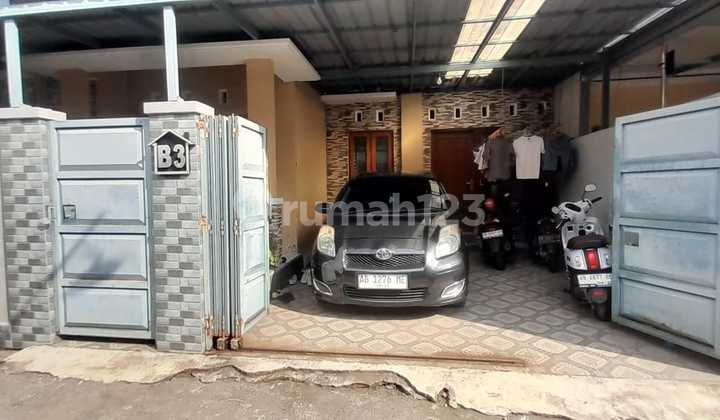 Rumah Nyaman di Kompleks Dekat Pasar Sleman