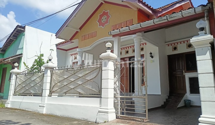 Rumah Cantik di Jl Onggomertan Maguwoharjo 3 Menit Hotel Orchid