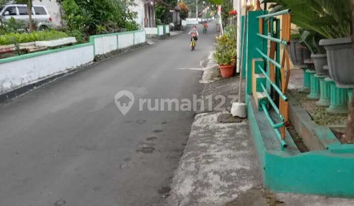 Rumah Nyaman di Tridadi Sleman Dekat Pemda