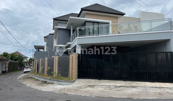 Rumah Tropis Modern Jl Kaliurang Km 10 Full Furnish Mangku Aspal