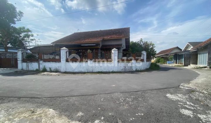 Tanah Bonus Bangunan Pinggir Jalan Candi Sambisari Purwomartani