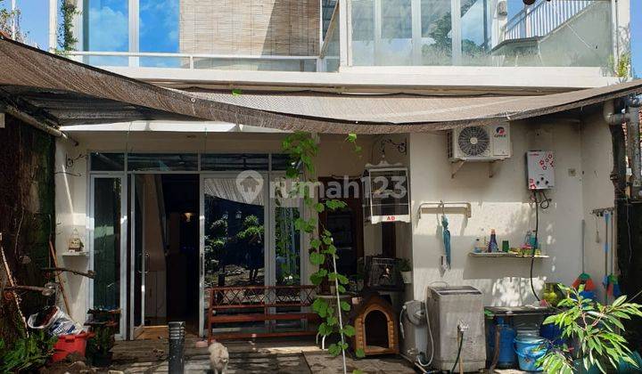 Rumah Nyaman di Maguwoharjo Pinggir Jalan Dekat Pasar Tajem 1