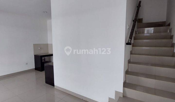 Disewakan Rumah Pik 2 Cluster Hawaii Cove 6x10 M² Semi Furnished 2