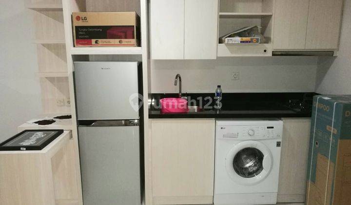 DIJUAL HARGA BUTUH UANG! The Mansion Apartment  2 kamar tidur UK: 52m² • Full Furnished, Lantai tengah City View 2