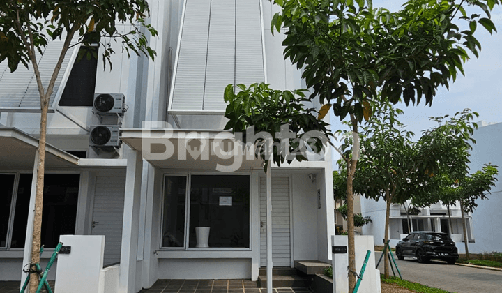 RUMAH BARU SEMI FURNISHED SIAP HUNI UNTUK PASANGAN BARU DI KOMPLEK TABEBUYA BSD CITY 1