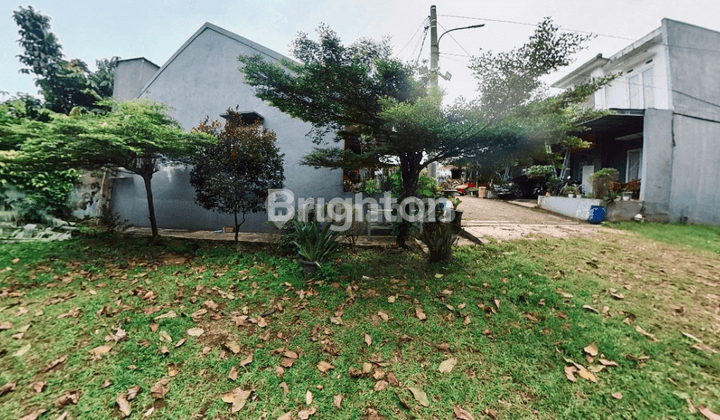 RUMAH NYAMAN SEMI FURNISHED SIAP HUNI PINGGIR TAMAN DI GREEN MANSION 2