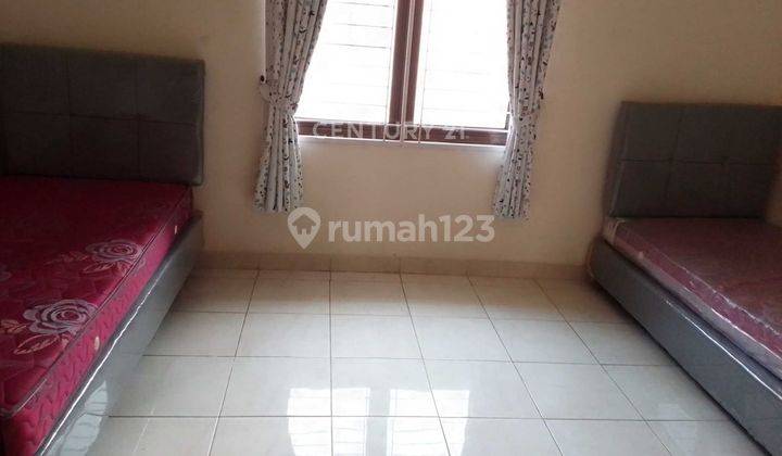 Rumah 2 Lantai Full Furnished Di Cluster Taman Sari Harapan Indah 2