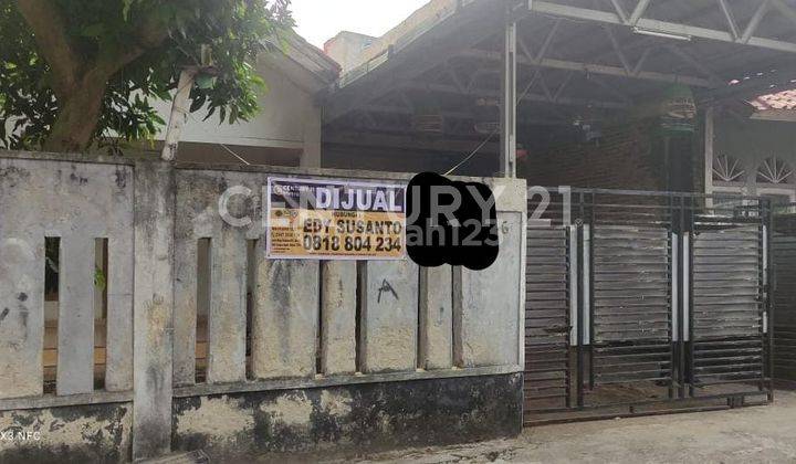 Di Jual Rumah Besar, Suasana Asri Dan Nyaman. 