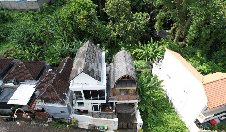 For Sale Villa in Dalung Strategic Location