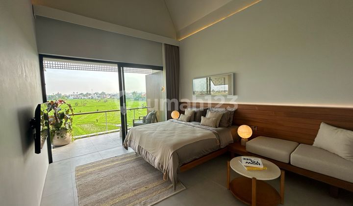 Modern 3BR Villa dengan ricefield view di Jantung Canggu Dari Developer Ternama