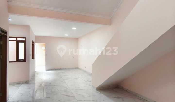 Rumah Baru Minimalis Siap Huni di Taman Holis Indah Bandung 5104