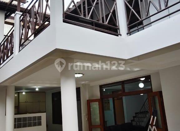For Rent: Neat &amp; Comfortable House in Pasteur Djunjunan Wing, Bandung 2