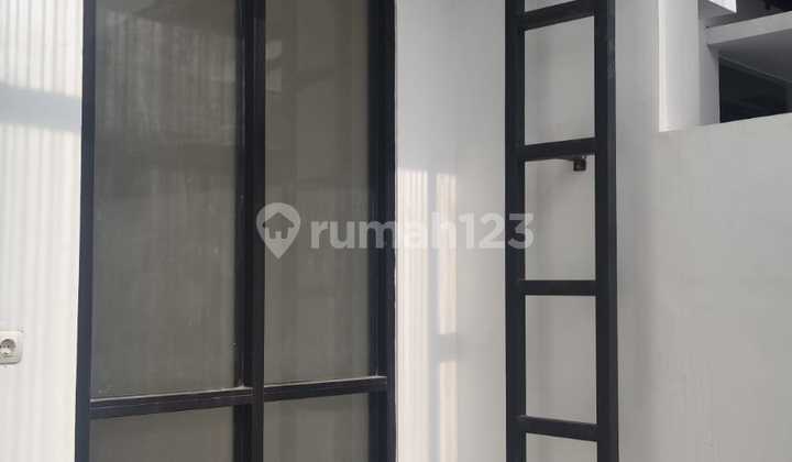 Rumah Minimalis 2 Lantai Sangat Bagus di Tki 5 Bandung 2