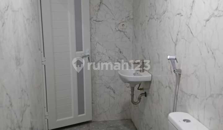 New Minimalist House in Kopo Permai Bandung 5130 2