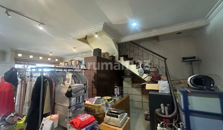 House Strategic Location in Mekar Wangi Bandung 5140