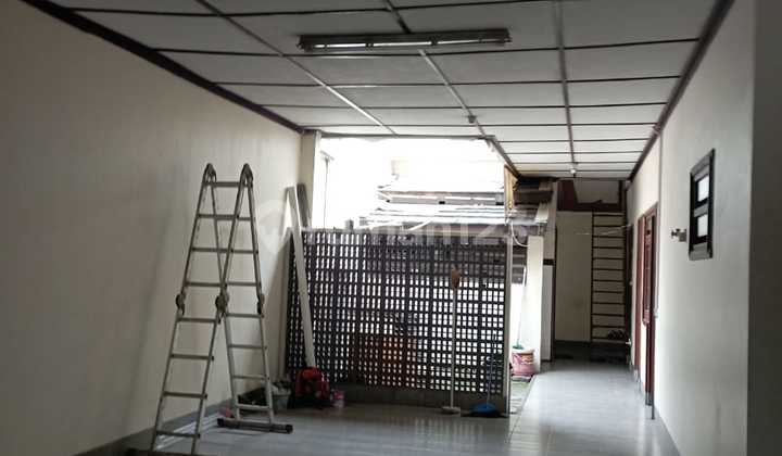 For Sale Strategically Located House in Riau Area, Bandung 2