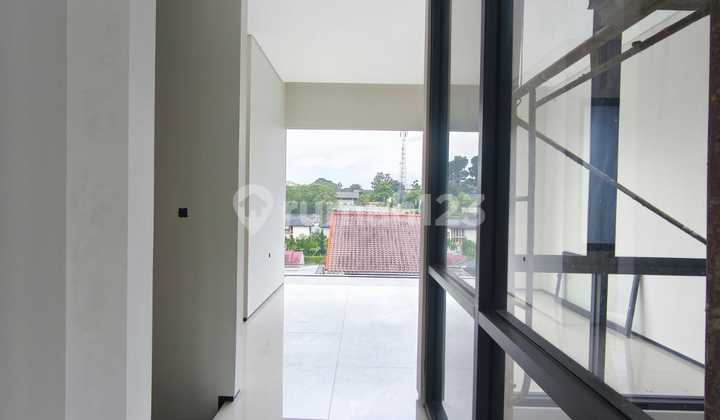 For Sale New Modern Minimalist House in Setra Duta Bandung 2