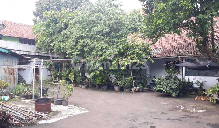 For Sale Old House Land Count on Paledang Main Road Bogor 2