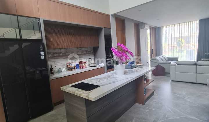 Premium Luxury House for Sale Near KCIC in Summarecon Bandung 2