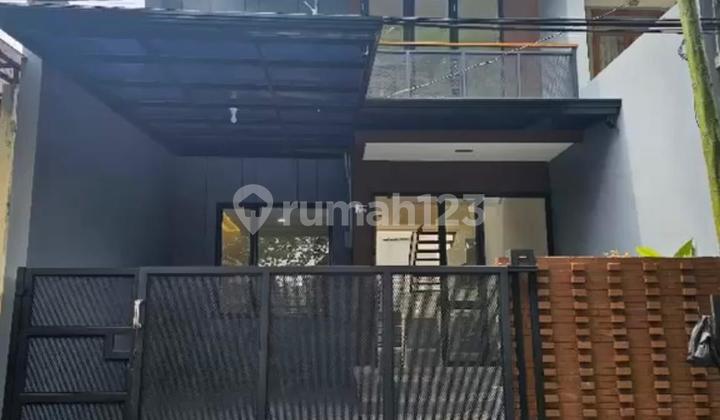 Dijual Rumah di Kencana Loka Bsd