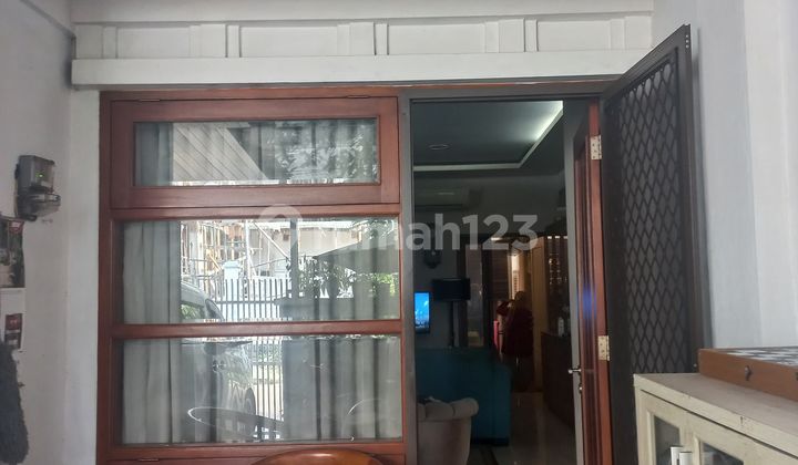 Dijual Rumah di Kencana Loka Bsd 2