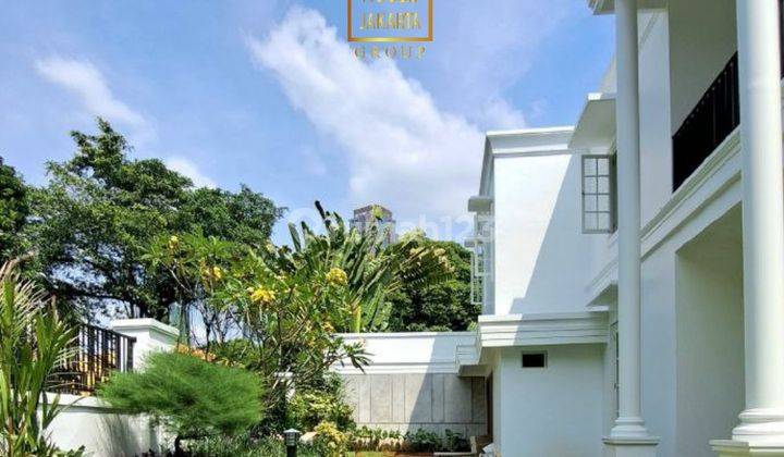 Rumah Menteng 2 Lantai Modern Minimalis, Ada Pool Taman Luas 2