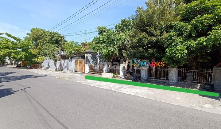 For Sale Land-Counted House in Jajar Laweyan — Prime Location in the City Center! For Sale Land-Counted House in Jajar Laweyan — Prime Location in the City Center!