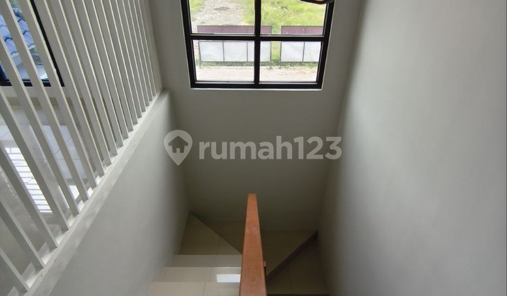 Murah !! Rumah Cantik Centan Siap Pakai Tanpa Renov 2