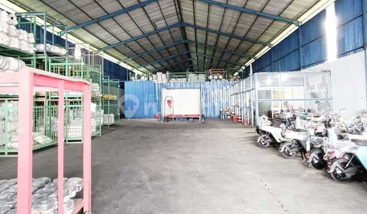 For Rent, Ready-to-Use Warehouse in Sukoharjo, Parangjoro.