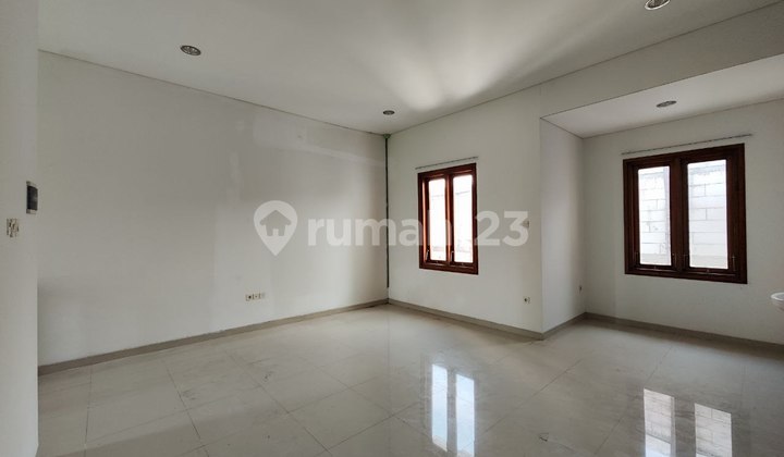 Di Jual Rumah Cluster Siap Pakai di Colomadu 2 Lantai  2